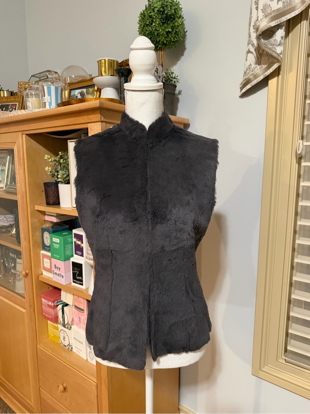 Calvin Klein Collection Black Fur Sleeveless Vest - Women's Jacket Size 8